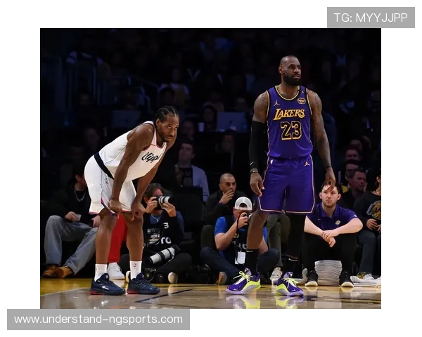 湖人大战勇士詹姆斯状态火热球队冲击季后赛胜利